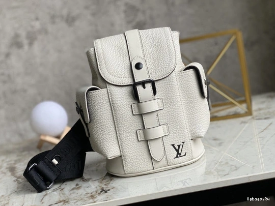 LOUIS VUITTON XS CHRISTOPHER 0522